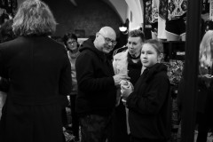 neo-mezi-generacemi-vystava-2024-id00035