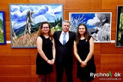 Otakar a Robin Kaločovi  vernisáž Klicperovo divadlo 2023 - id00010