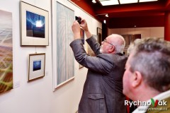 Otakar a Robin Kaločovi  vernisáž Klicperovo divadlo 2023 - id00043