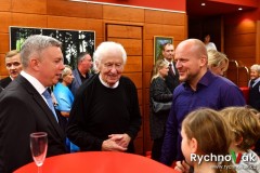 Otakar a Robin Kaločovi  vernisáž Klicperovo divadlo 2023 - id00072