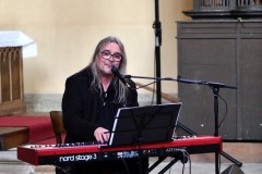 koncert Roman Dostál kostel Nejsvětější Trojice 2023 - id00016