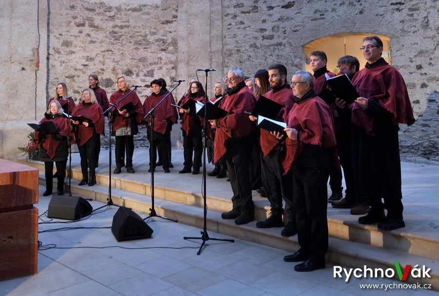 Komorní sbor X-tet z Rychnova nad Kněžnou