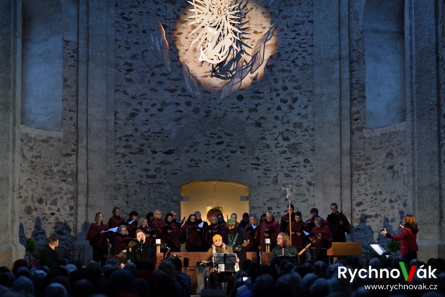 Koncert "Vánoční příběh" - Ondřej Ruml a komorní sbor X-tet
