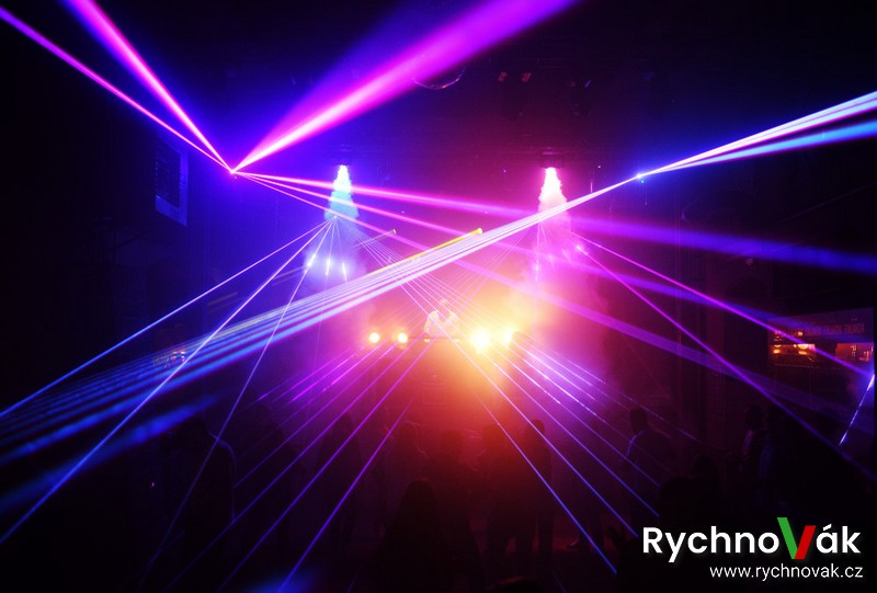 Dance Pivovar - DJ Lukáš Mercl - jedinečná vizuální podívaná